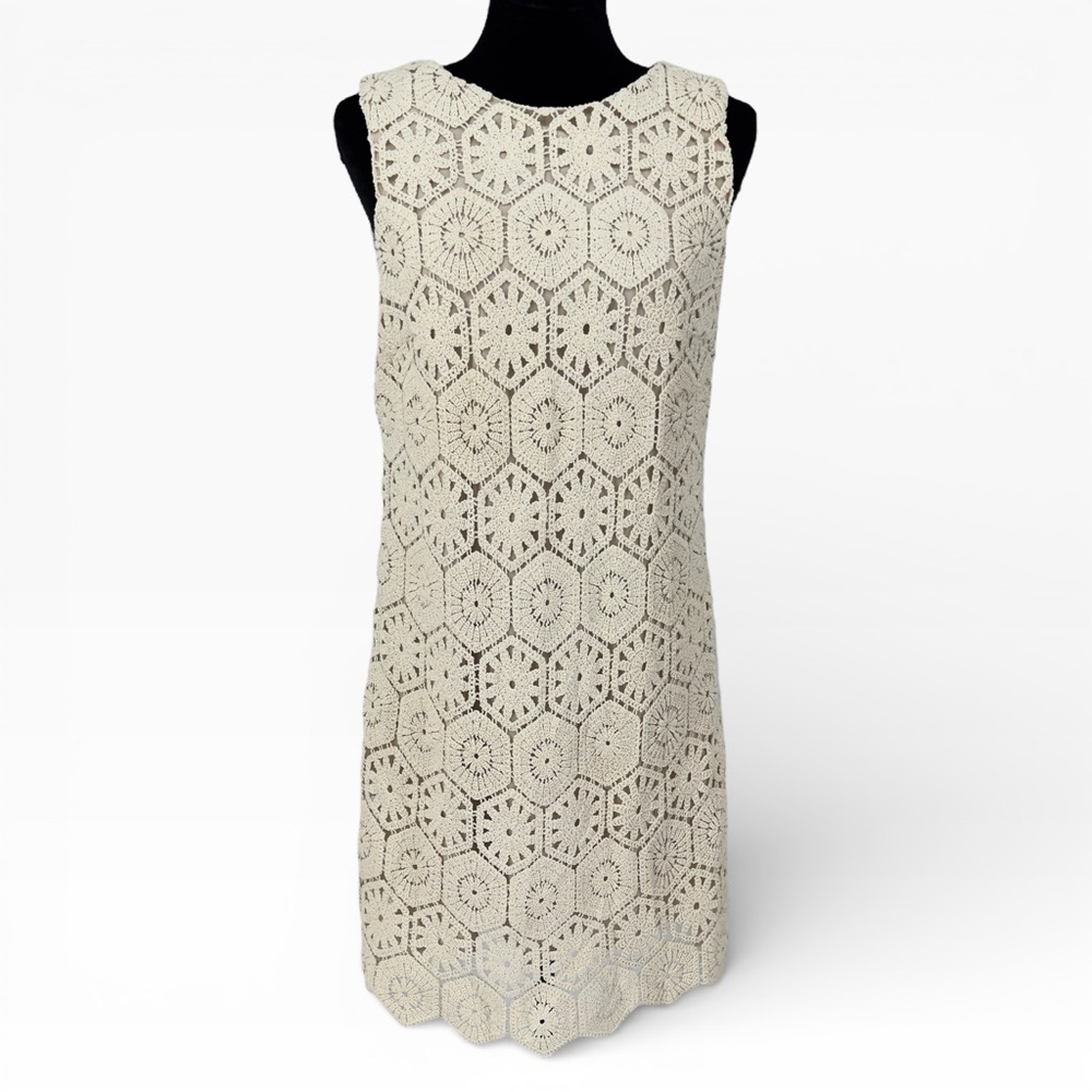 NWT Alice + Olivia Clyde crochet shift dress WOMENS Cream Color Size 10